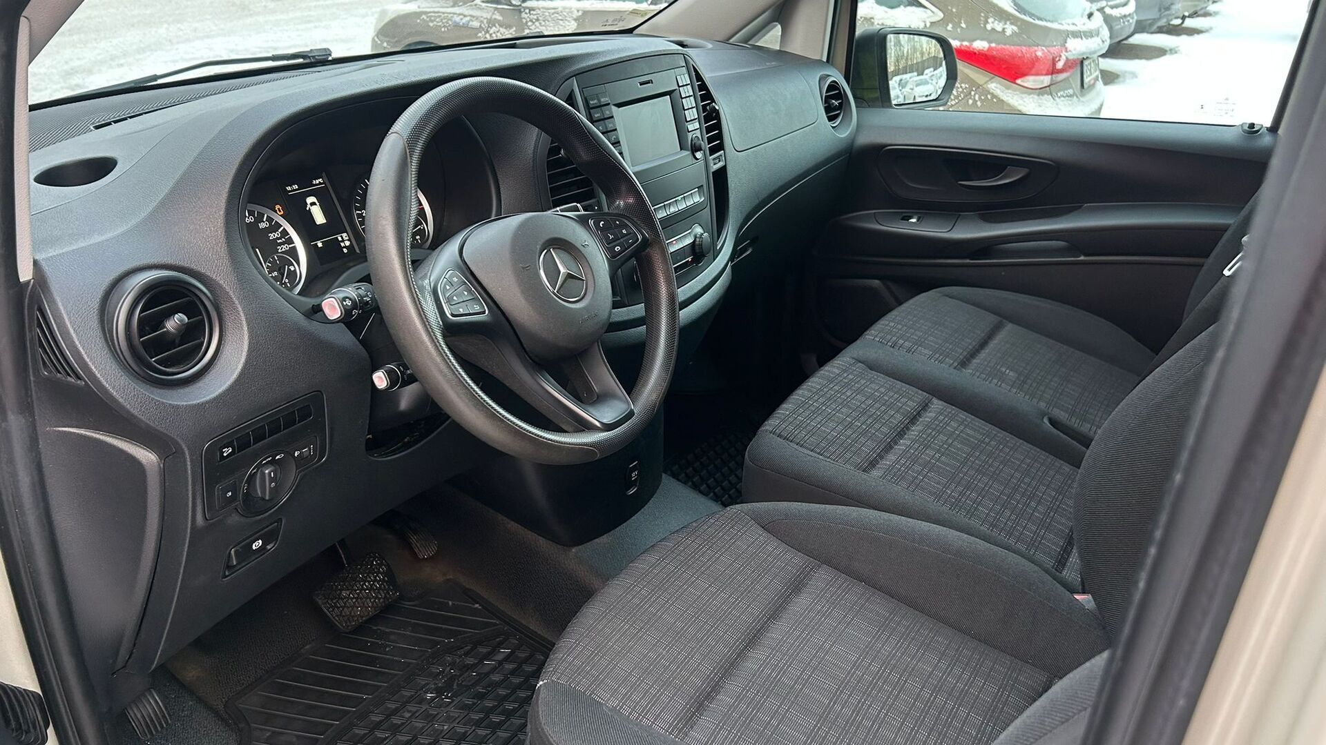 MERCEDES-BENZ Vito 2015