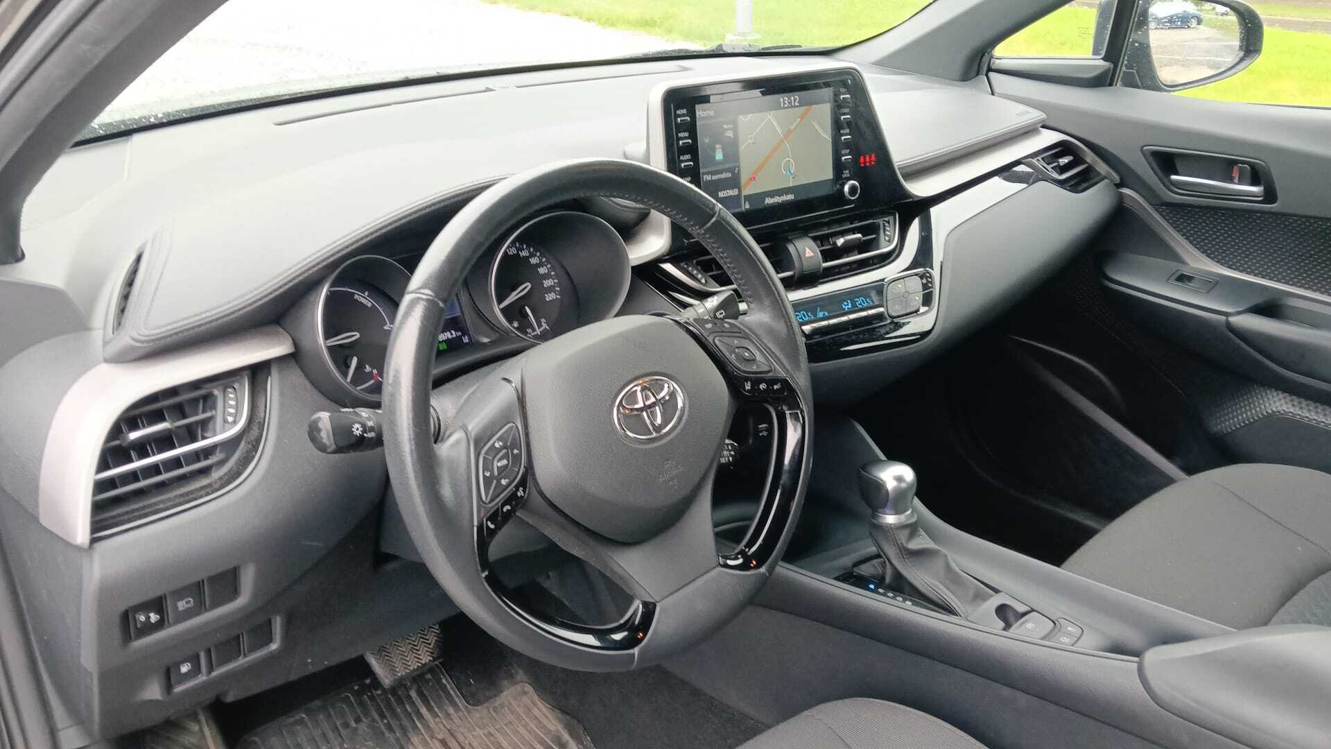 TOYOTA C-HR 2020
