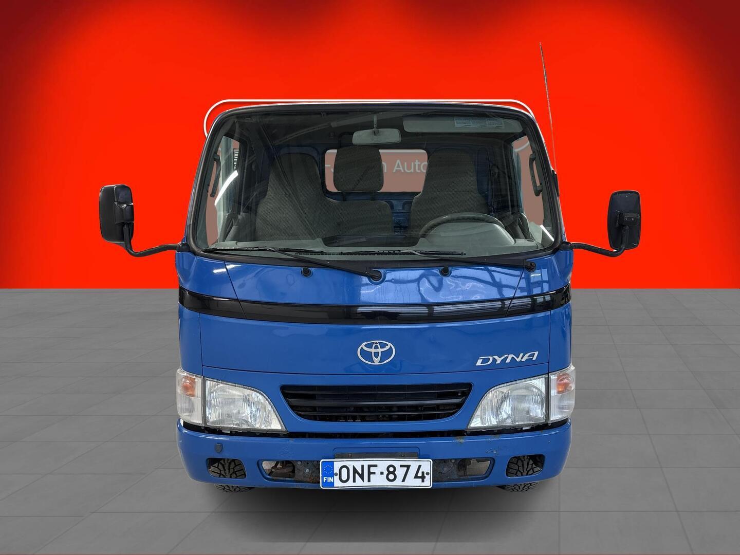 TOYOTA Dyna 2002