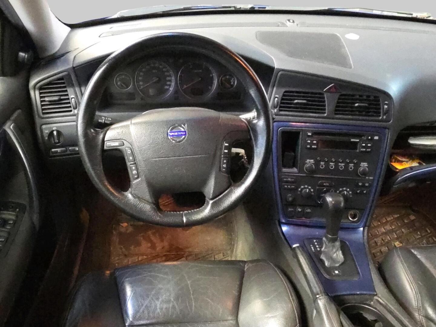 VOLVO V70 2006
