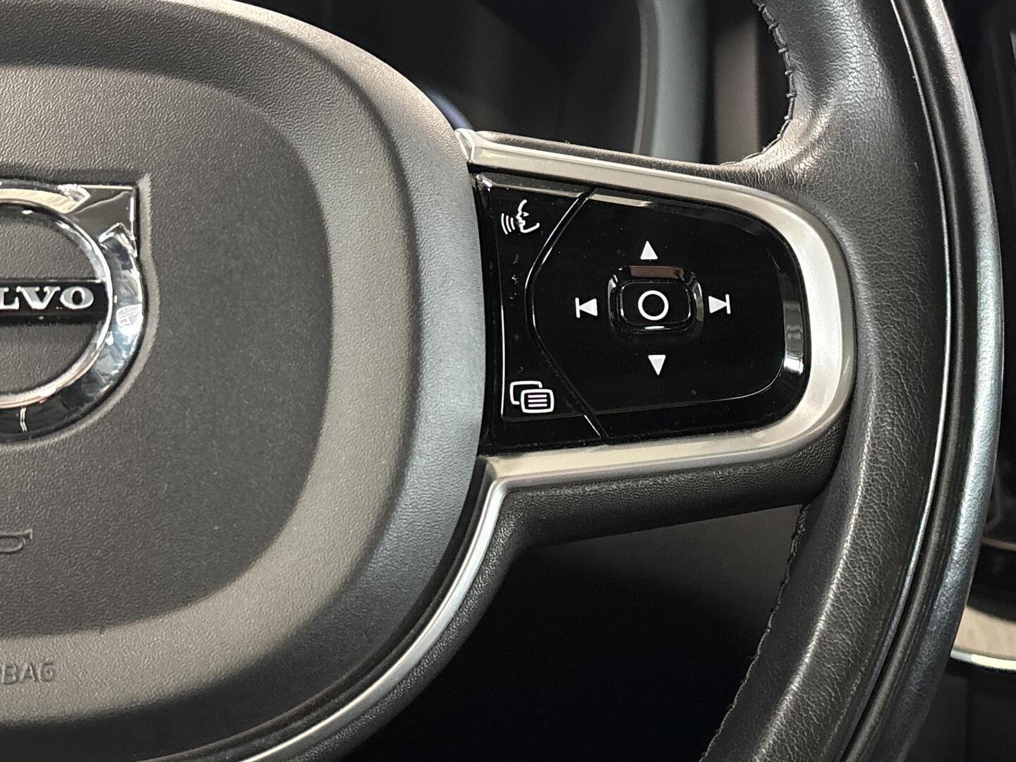 VOLVO XC60 2018