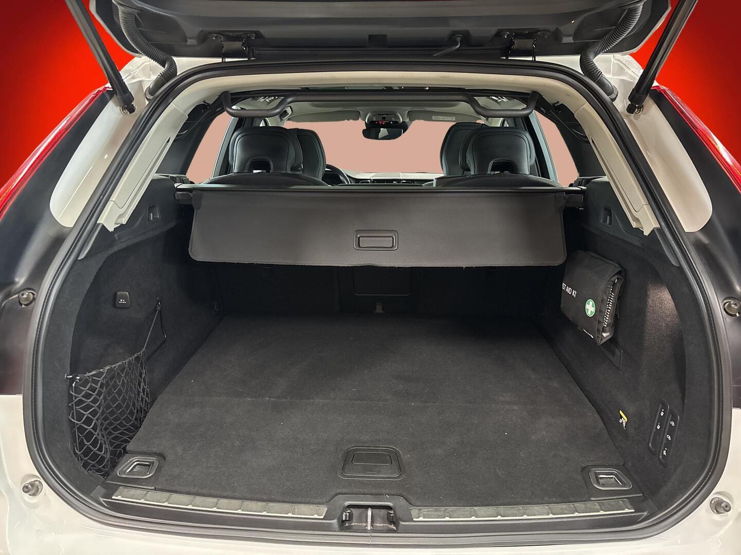 VOLVO XC60 2018