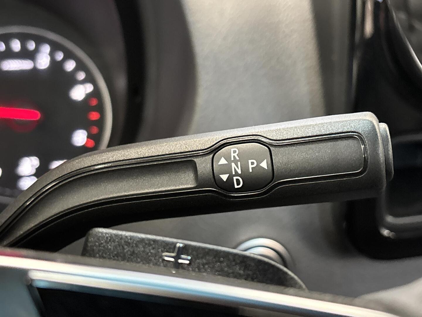 MERCEDES-BENZ SPRINTER 2025