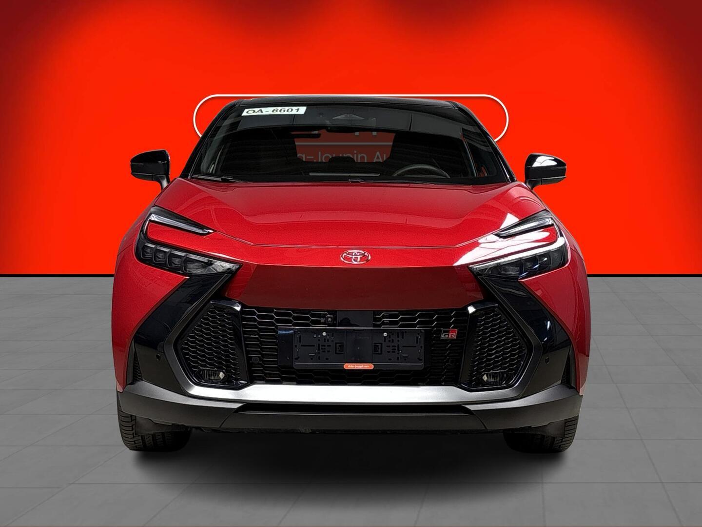 TOYOTA C-HR 2024