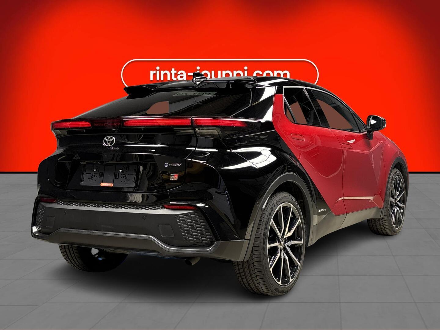 TOYOTA C-HR 2024