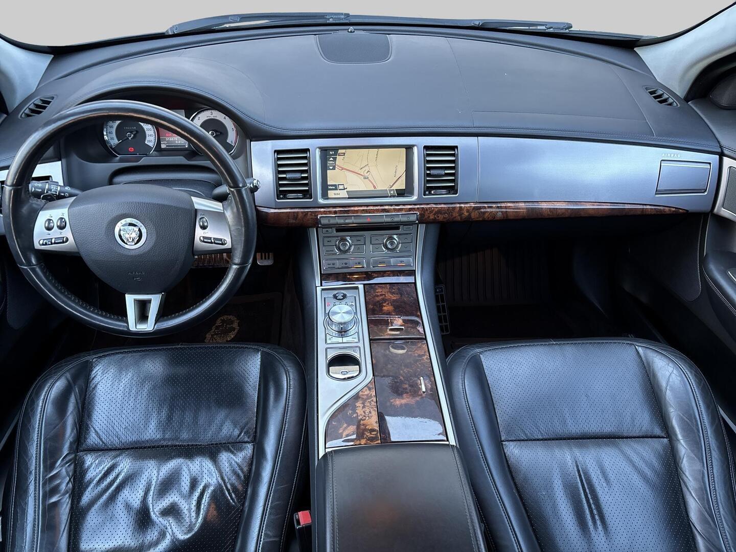 JAGUAR XF 2008