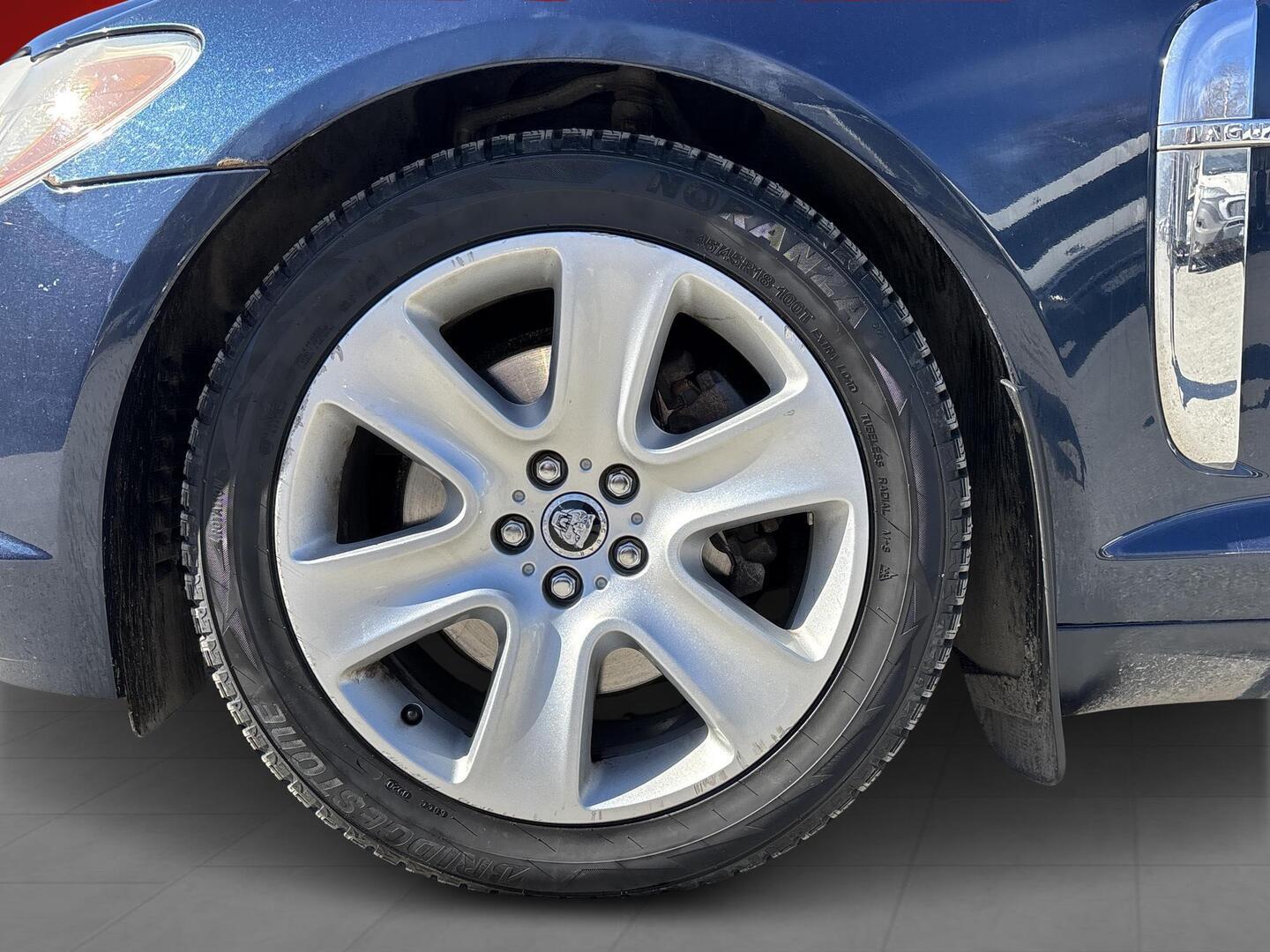 JAGUAR XF 2008