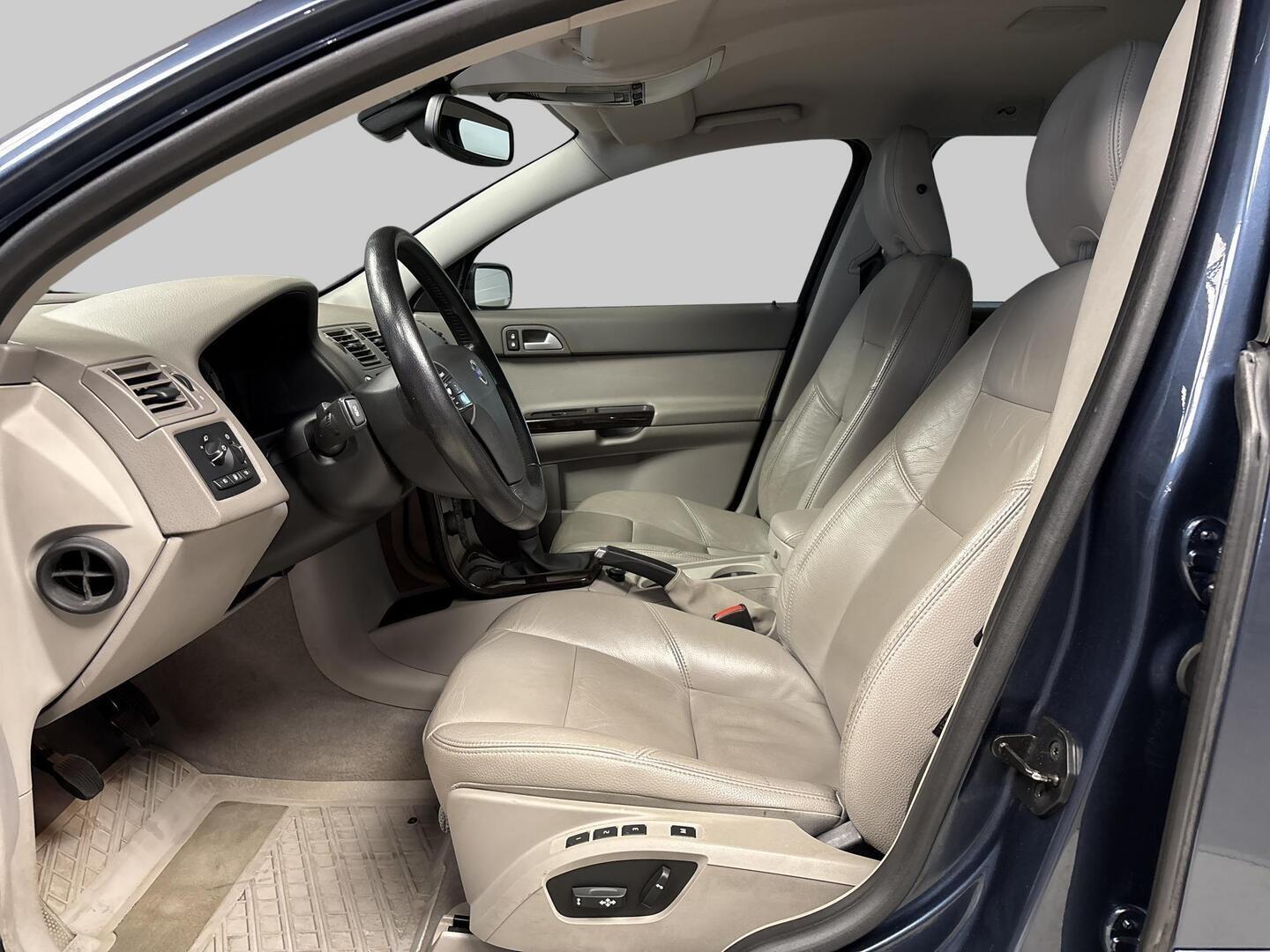 VOLVO V50 2005