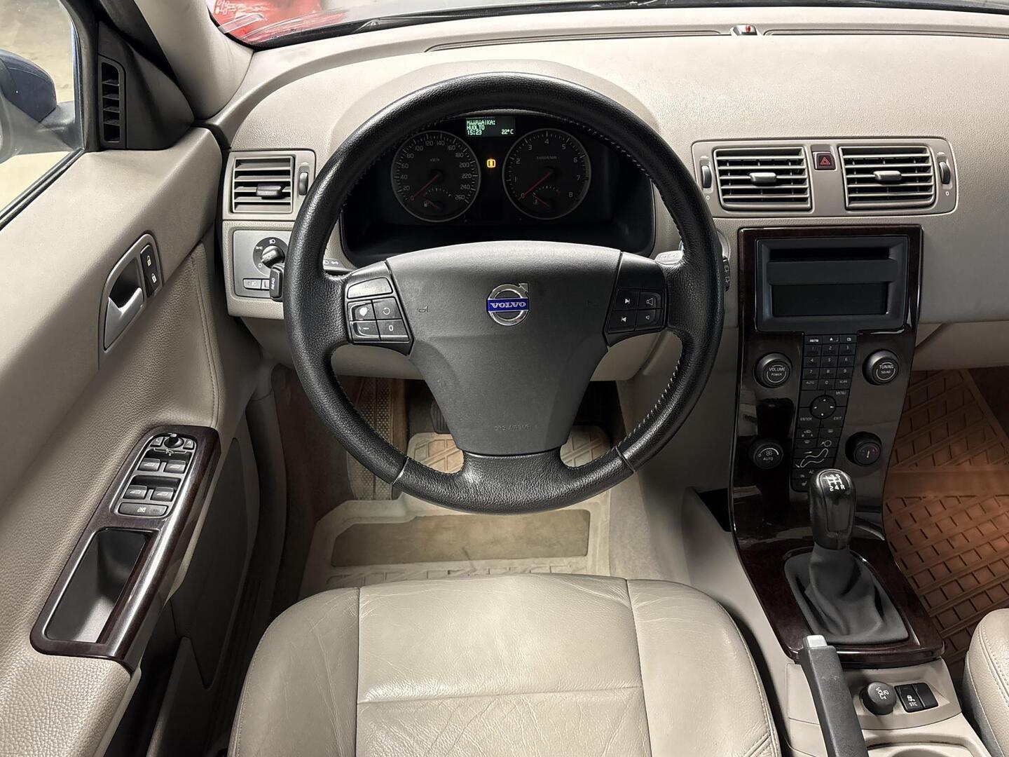 VOLVO V50 2005