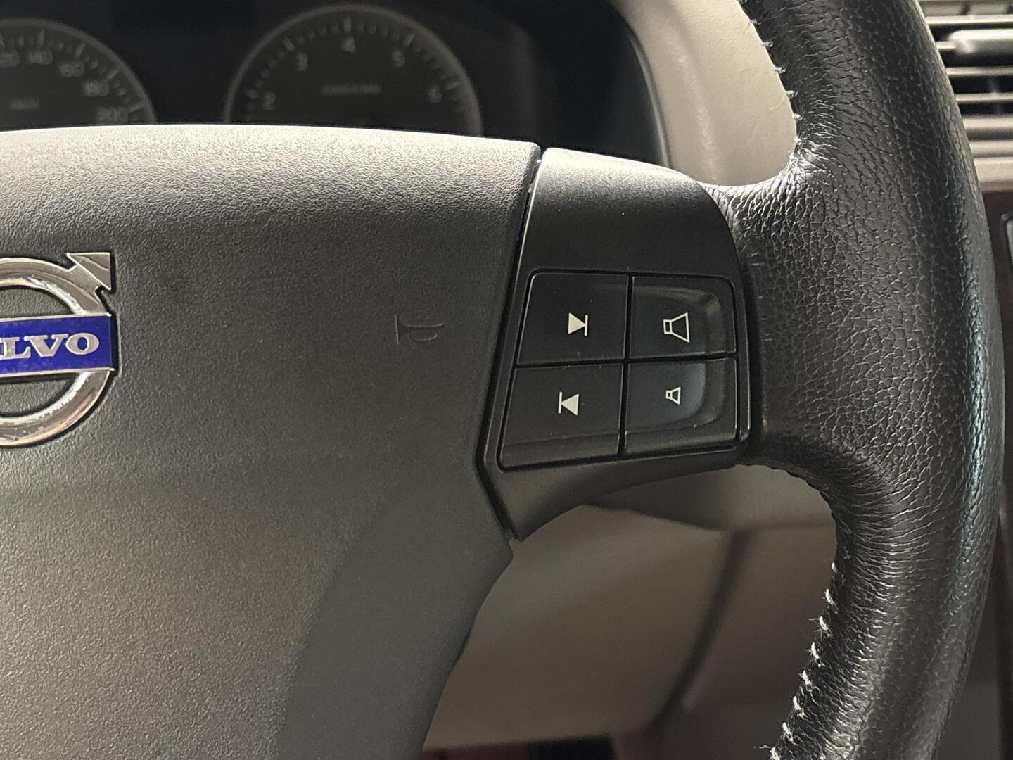 VOLVO V50 2005