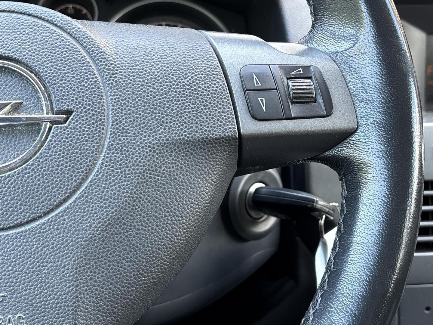 OPEL Astra 2005