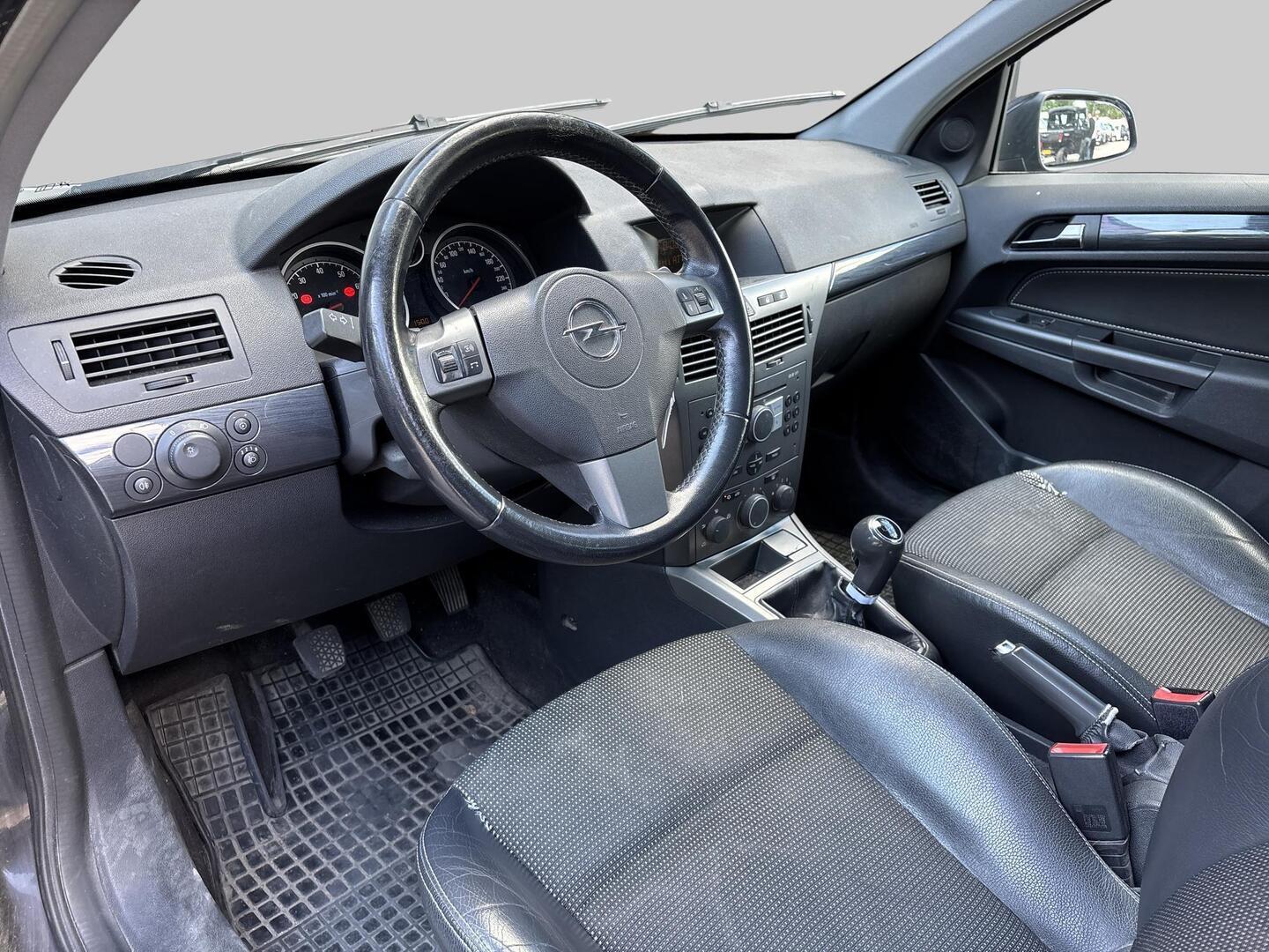 OPEL Astra 2005