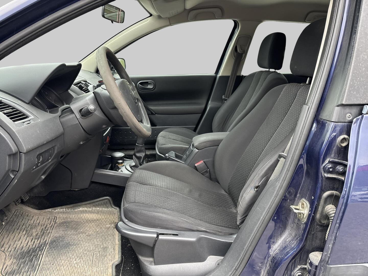 RENAULT Megane 2005