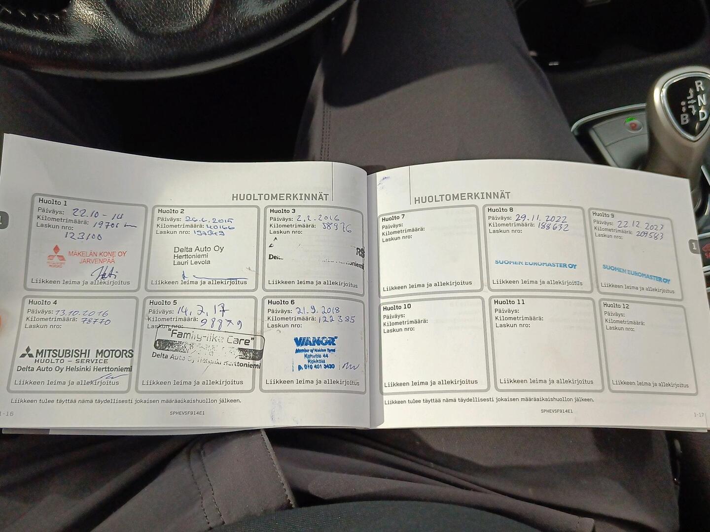 MITSUBISHI Outlander PHEV 2013