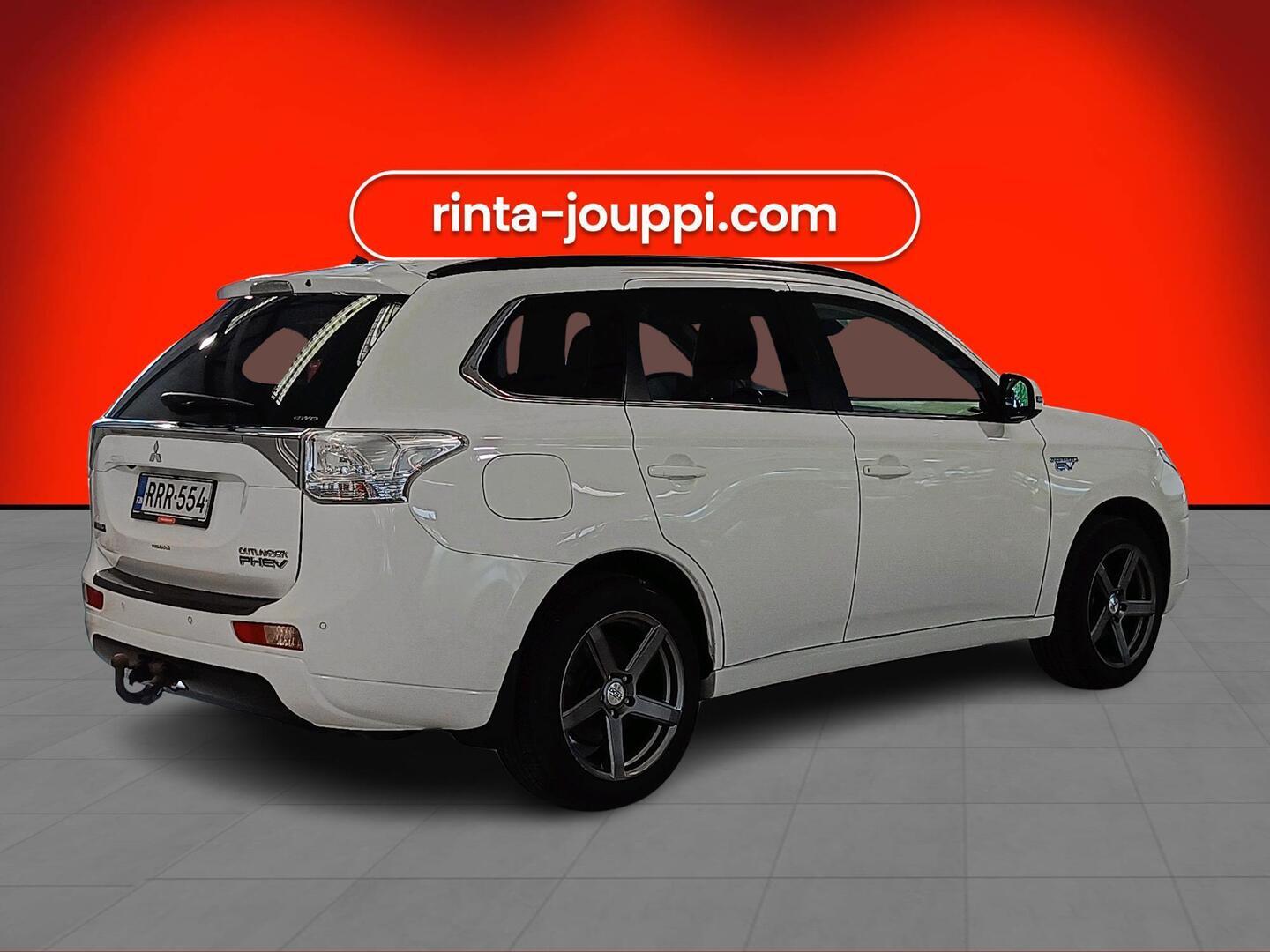 MITSUBISHI Outlander PHEV 2013
