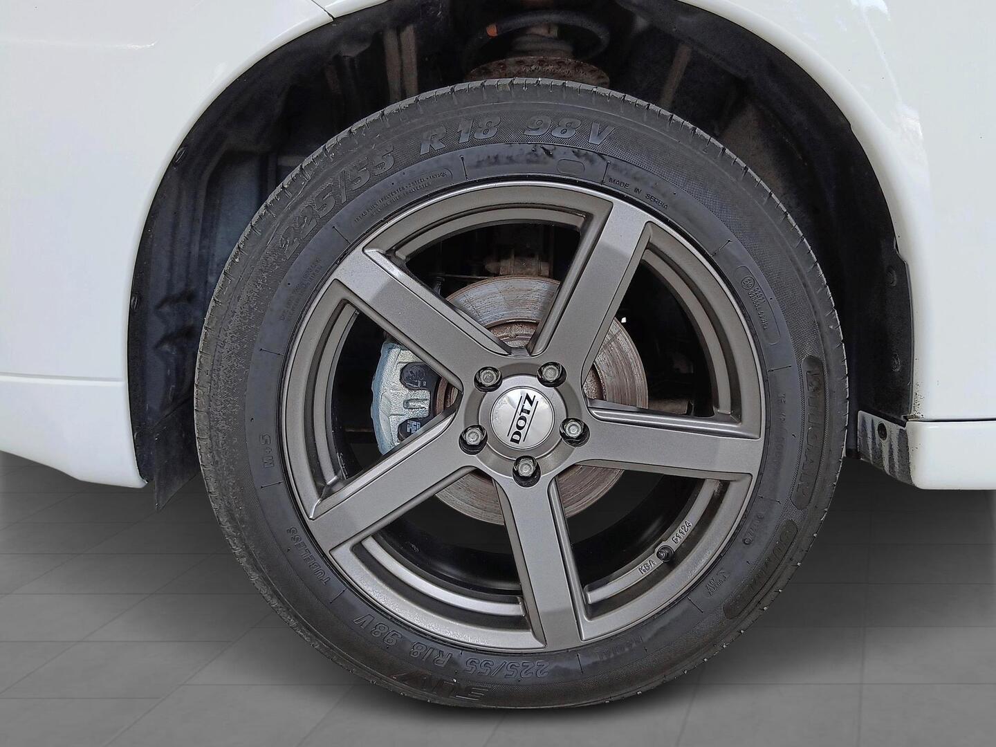 MITSUBISHI Outlander PHEV 2013