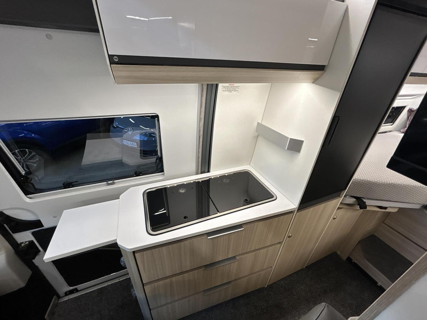 ADRIA TWIN 640 SL AXESS 2024