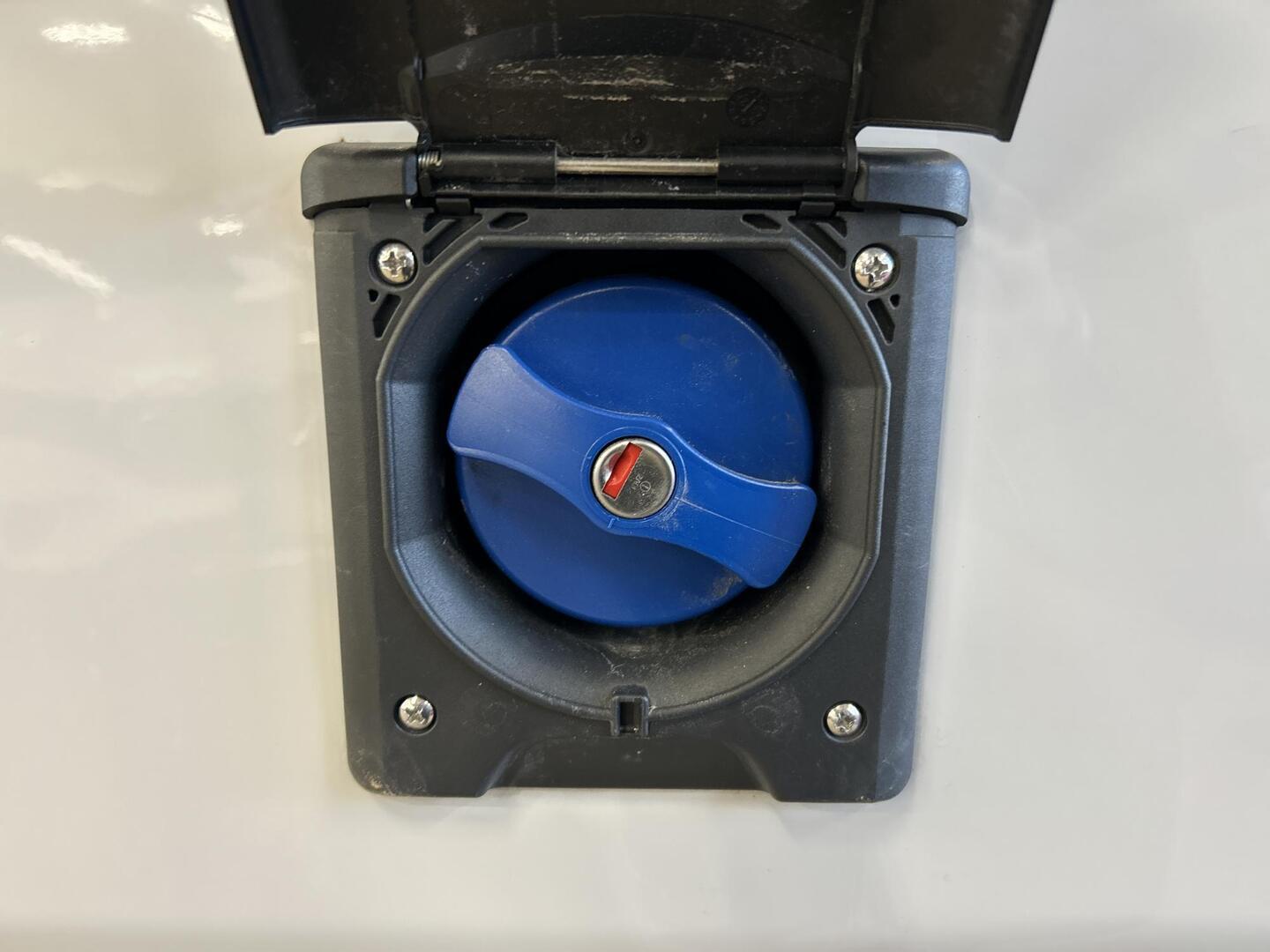 ADRIA TWIN 640 SL AXESS 2024