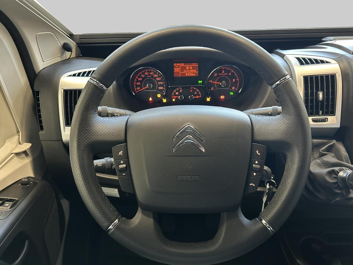 ADRIA TWIN 640 SL AXESS 2024