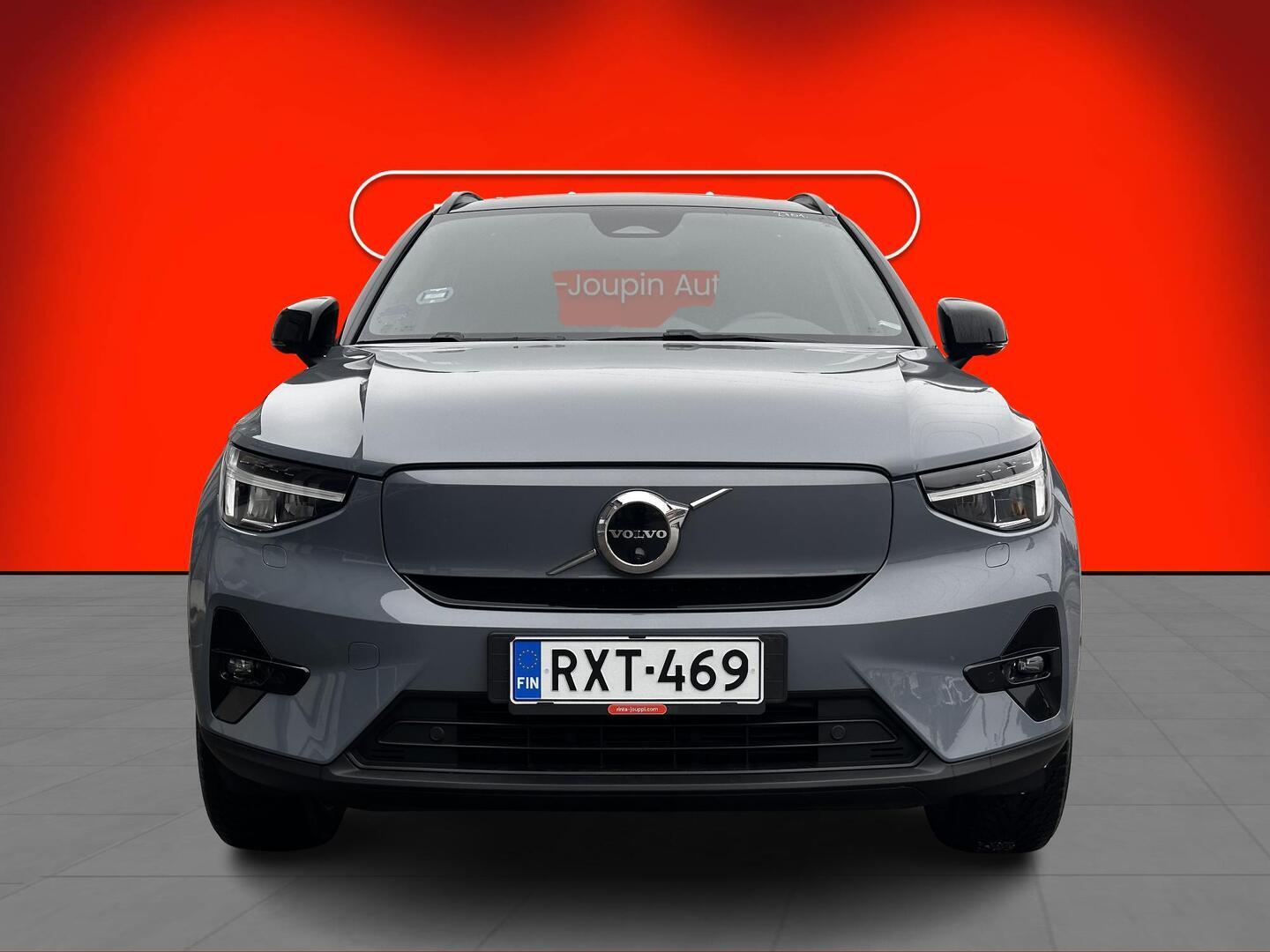 VOLVO XC40 2022