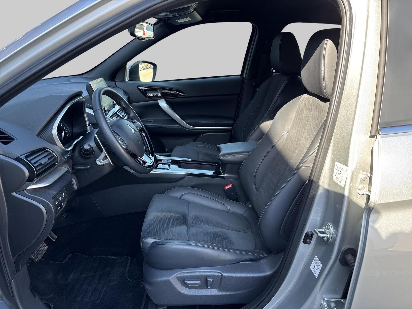 MITSUBISHI ECLIPSE CROSS 2023