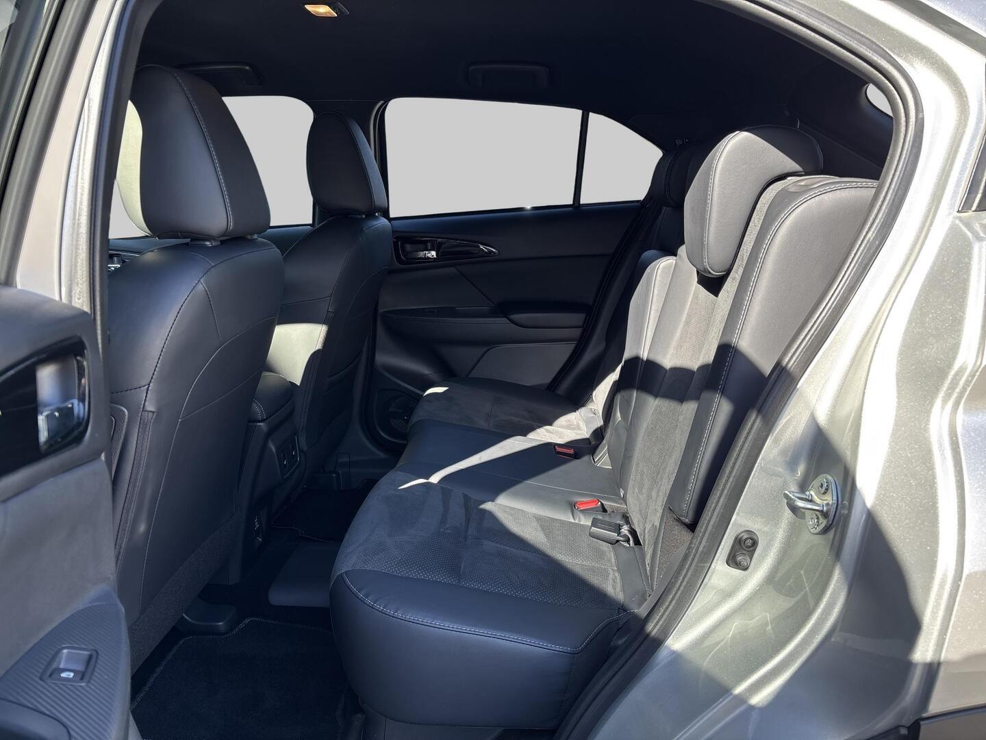 MITSUBISHI ECLIPSE CROSS 2023