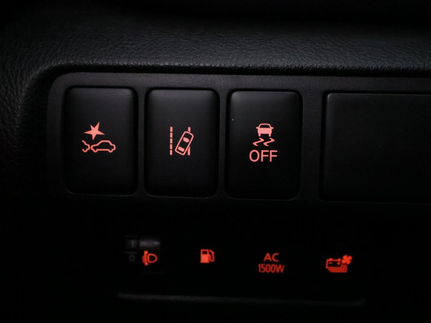 MITSUBISHI ECLIPSE CROSS 2023