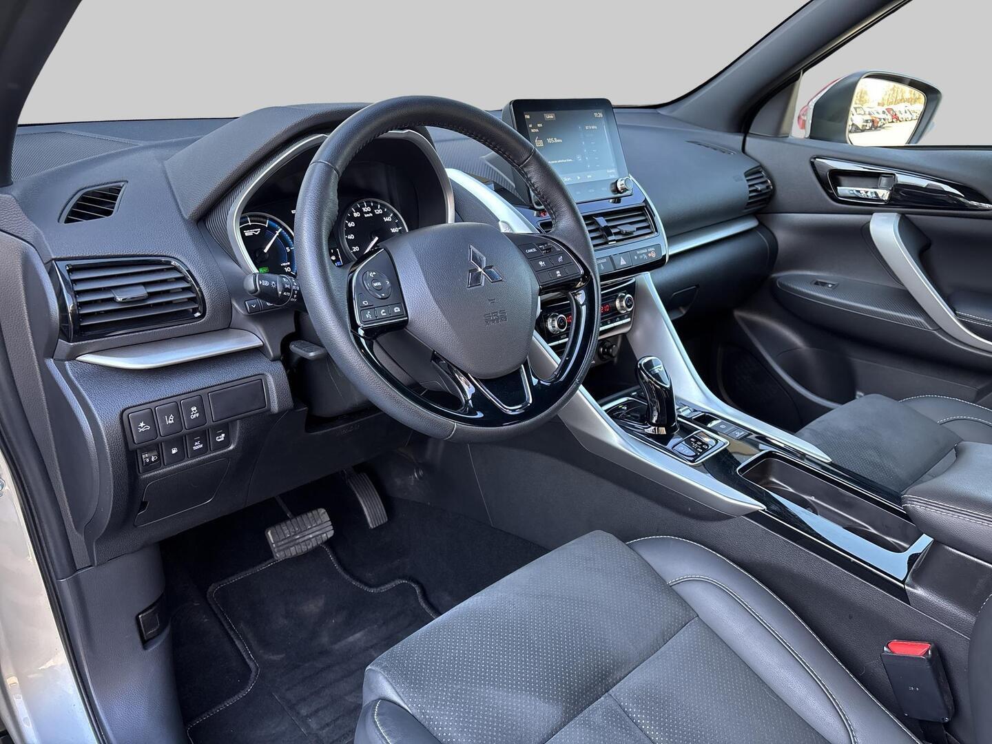 MITSUBISHI ECLIPSE CROSS 2023