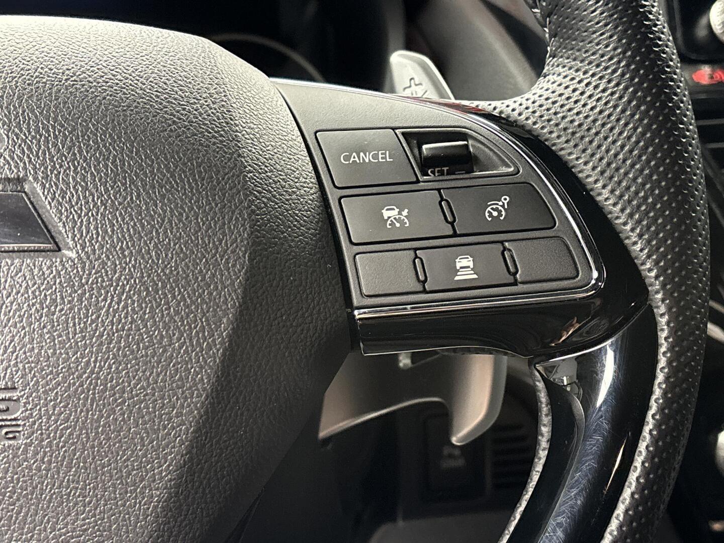 MITSUBISHI ECLIPSE CROSS 2024