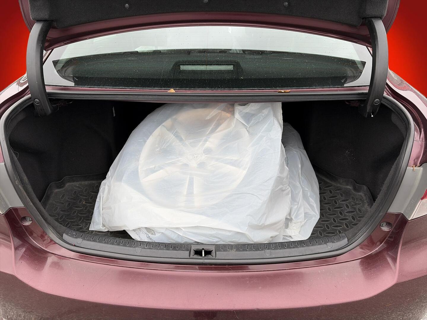 TOYOTA Avensis 2013