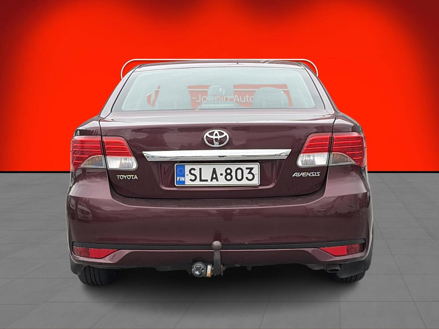 TOYOTA Avensis 2013
