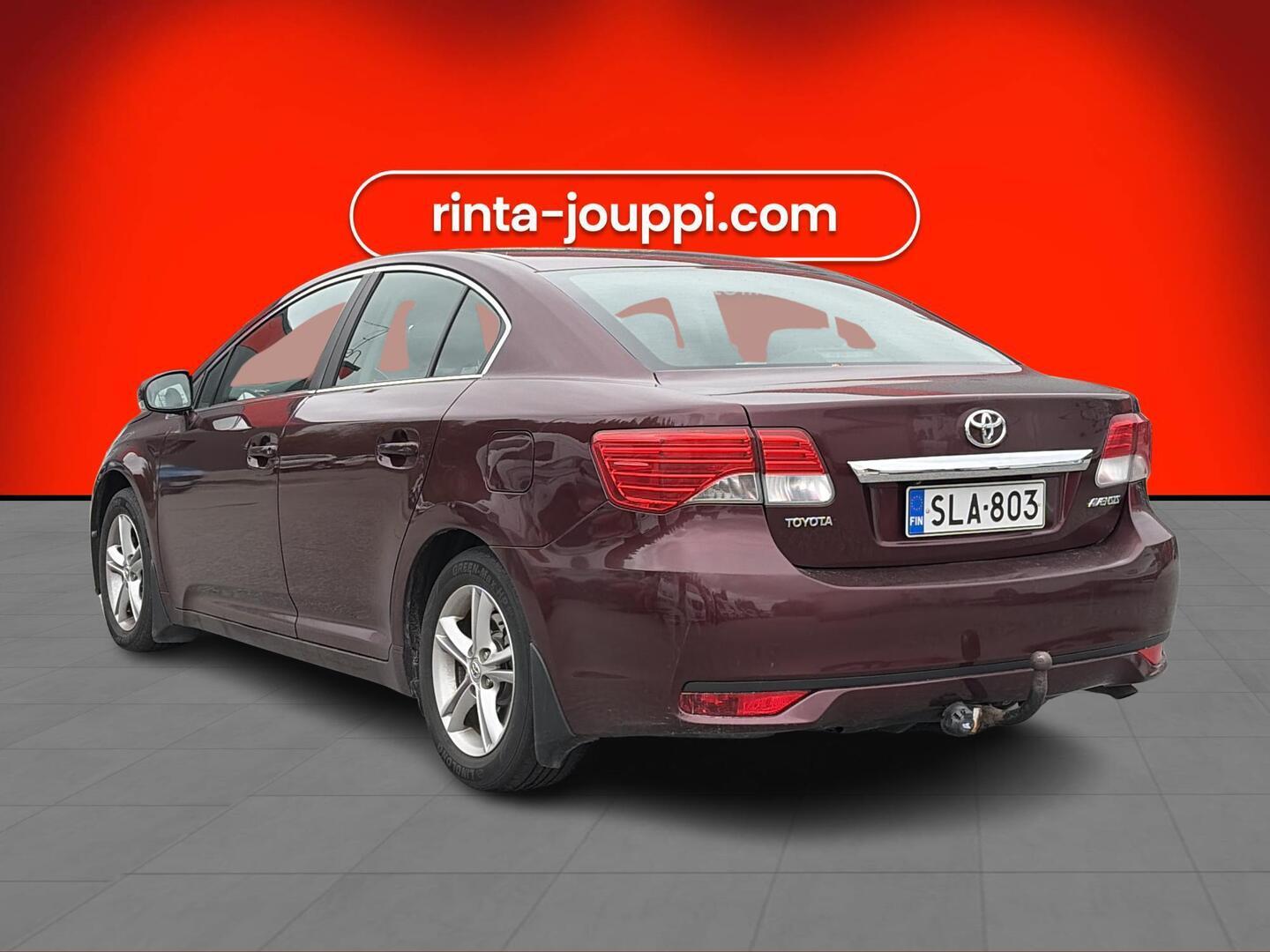TOYOTA Avensis 2013