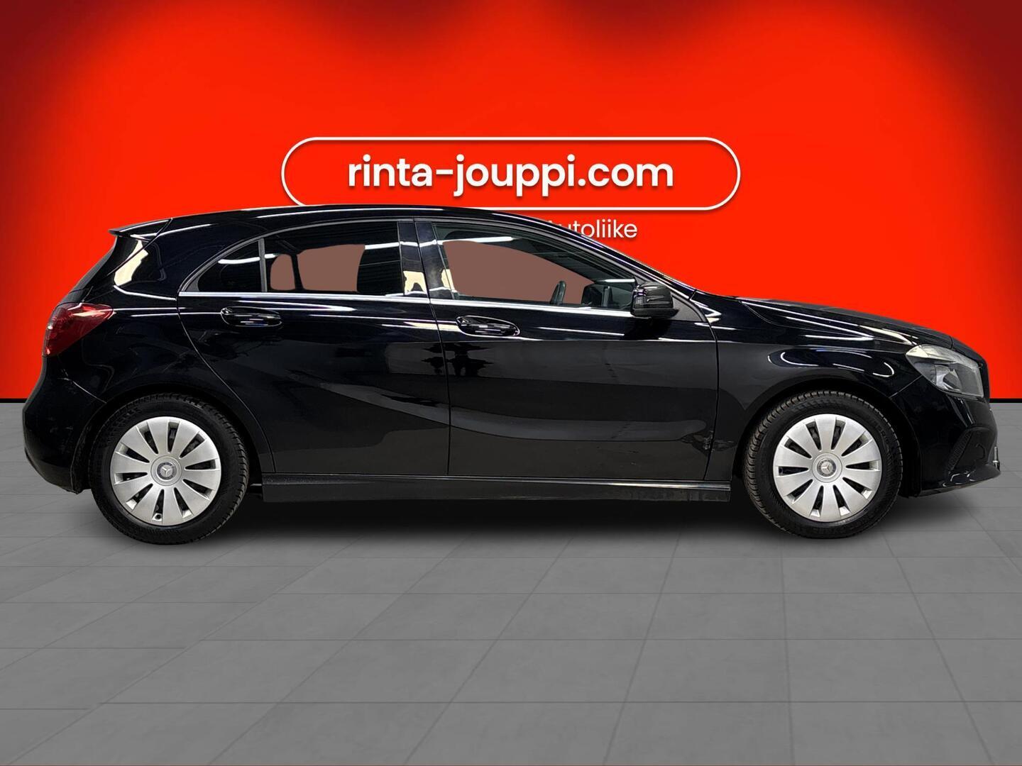 MERCEDES-BENZ A 2017