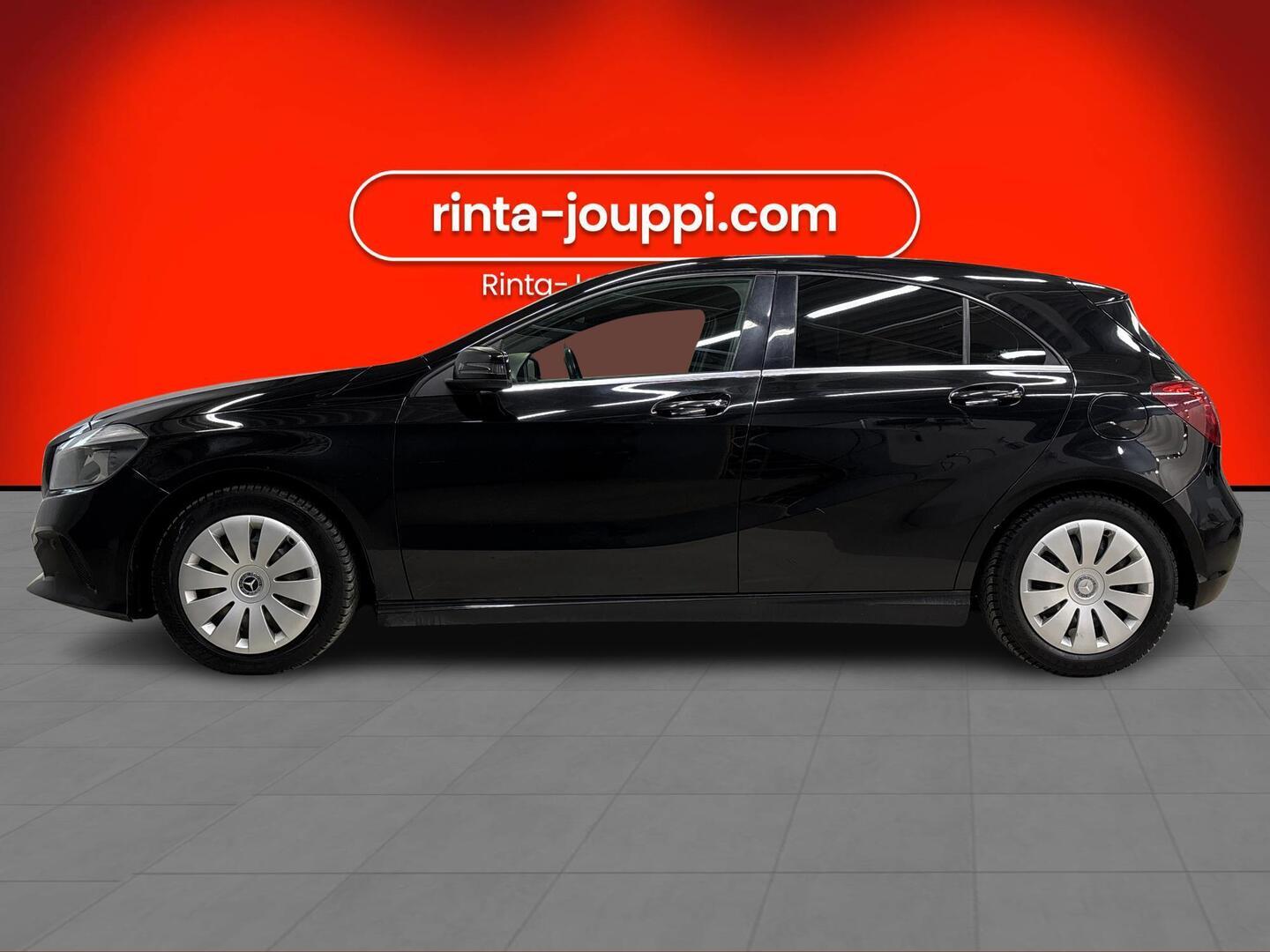 MERCEDES-BENZ A 2017