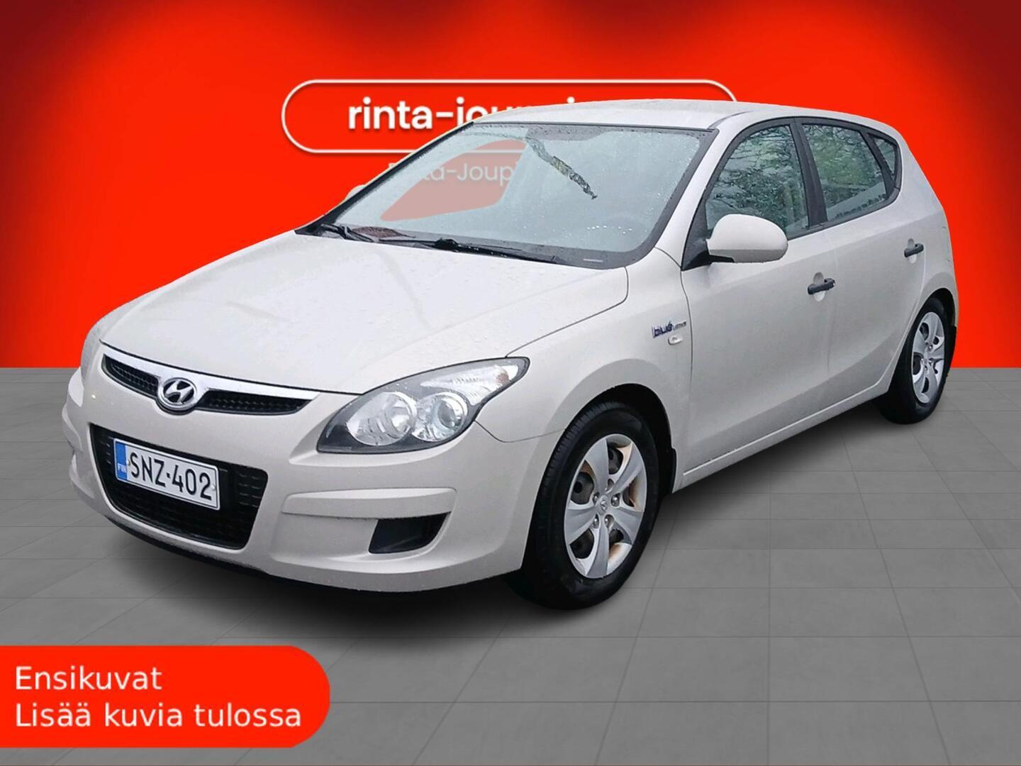 HYUNDAI i30 2010