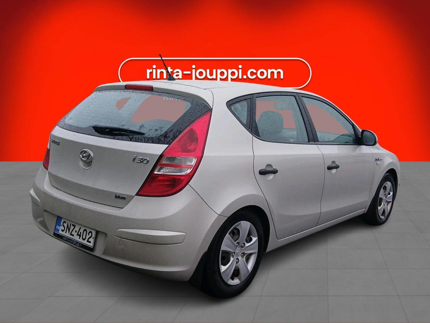 HYUNDAI i30 2010