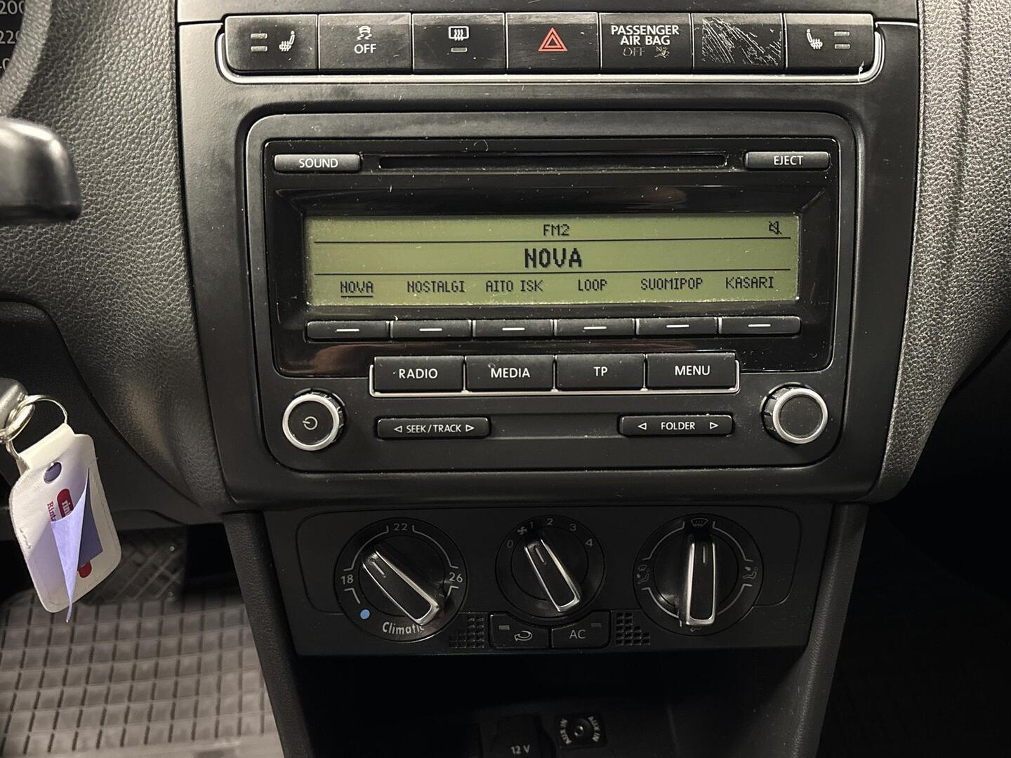 VOLKSWAGEN Polo 2010