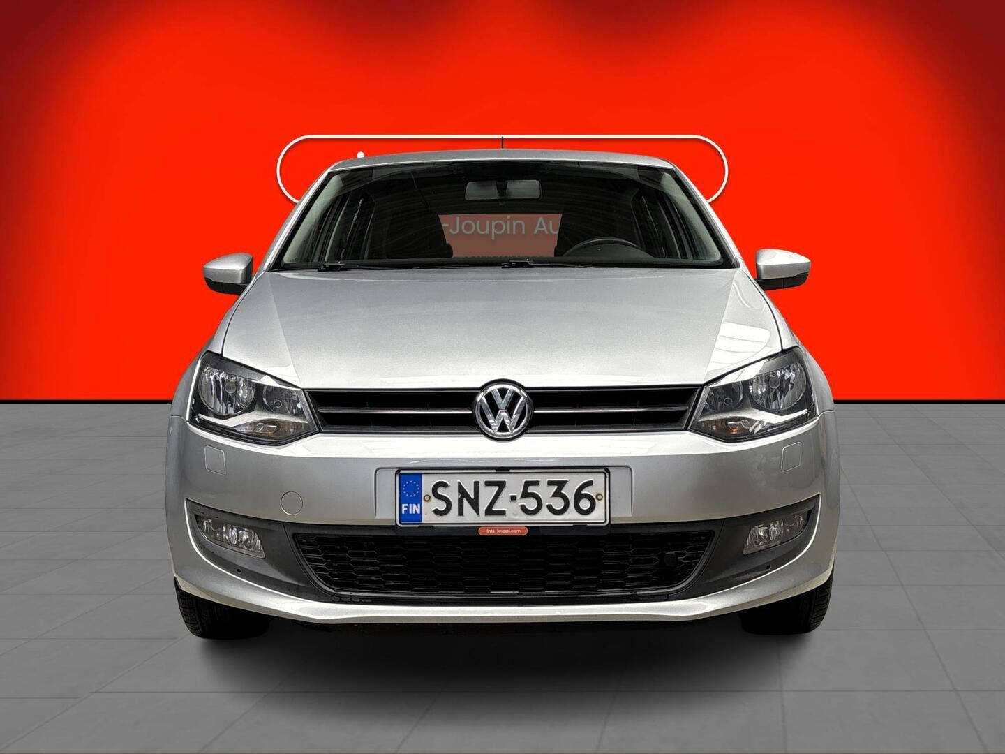 VOLKSWAGEN Polo 2010