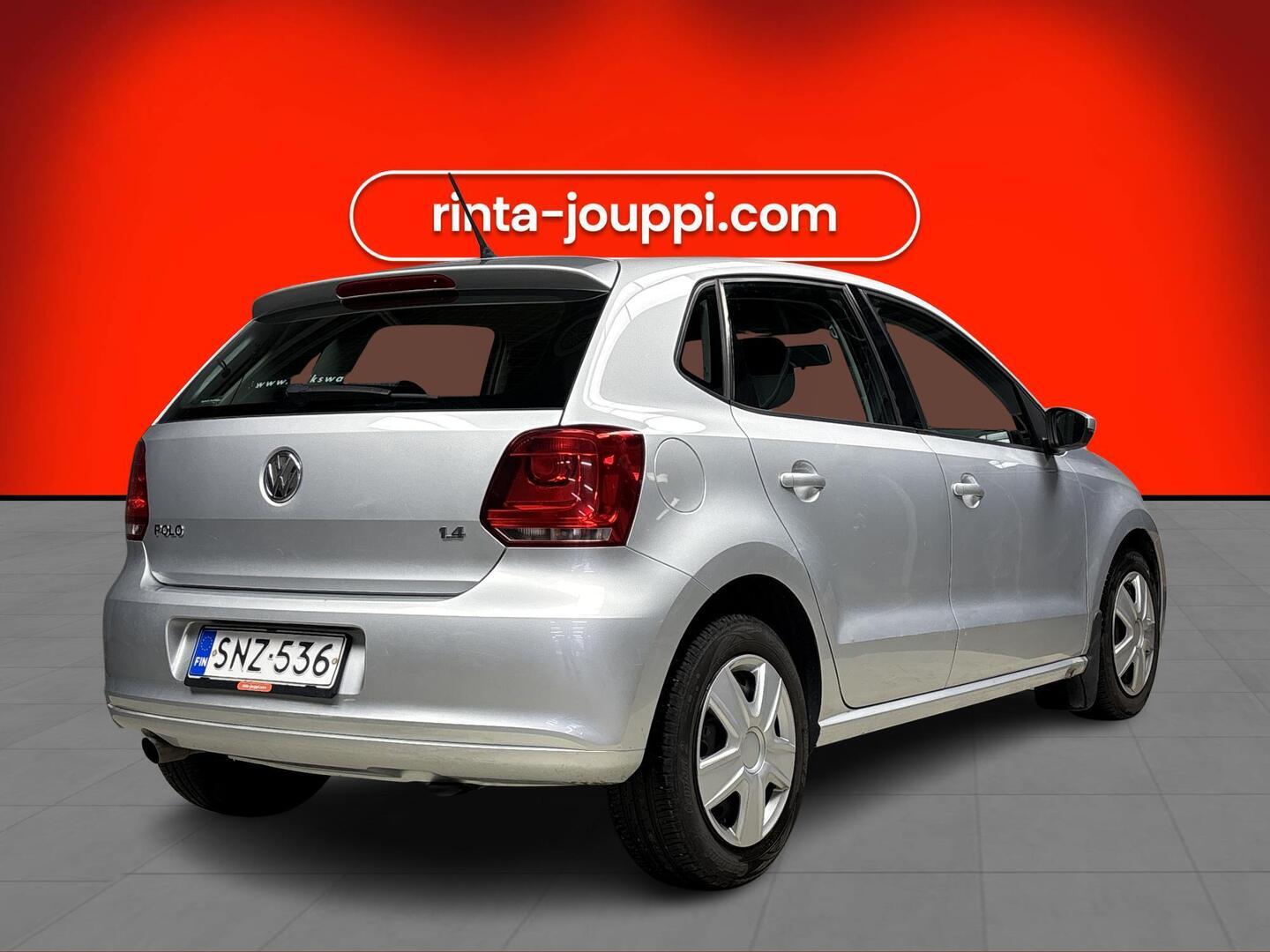 VOLKSWAGEN Polo 2010
