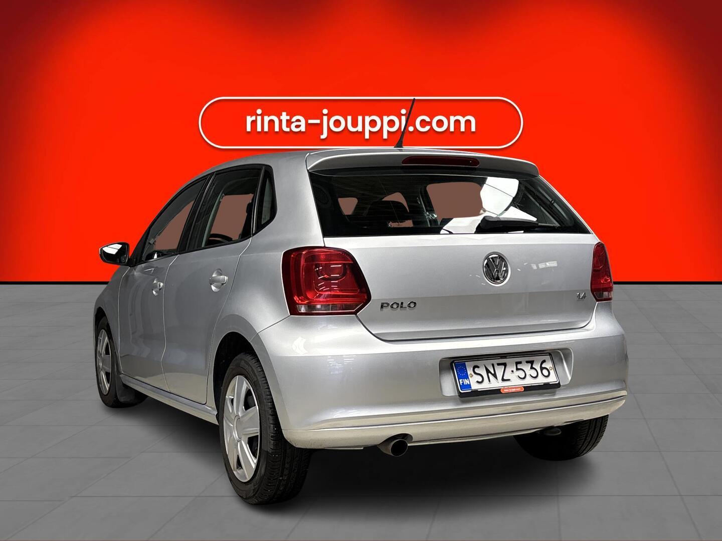 VOLKSWAGEN Polo 2010