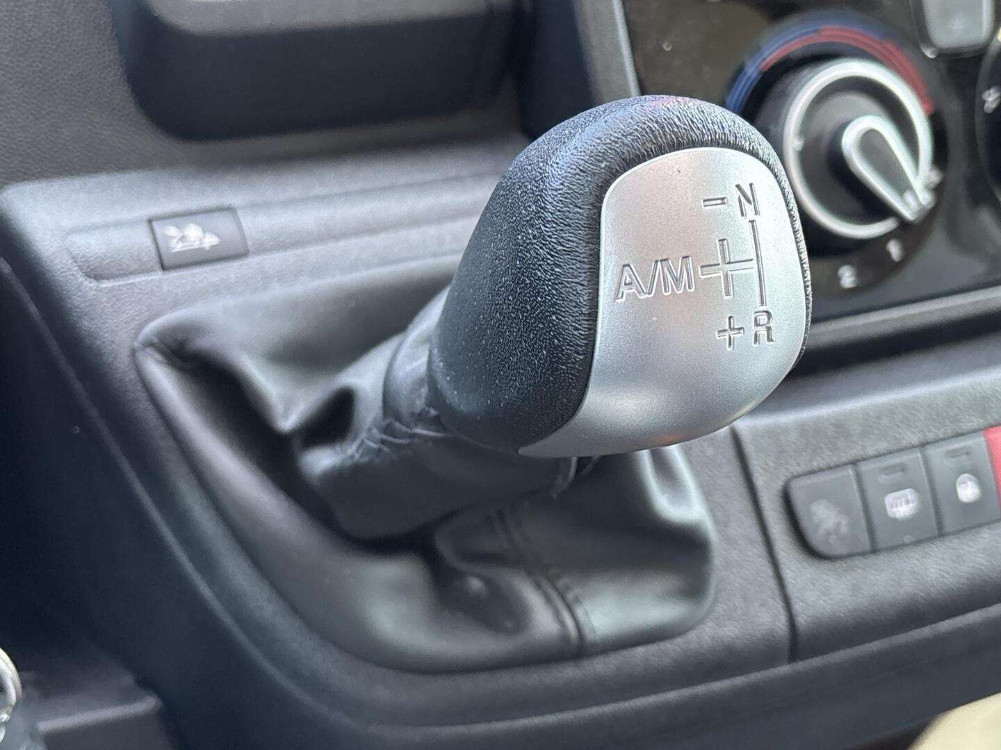 CARADO T 447 2018