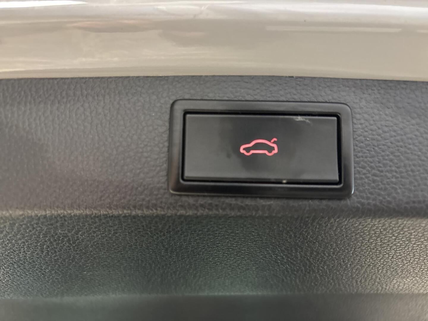 SKODA Karoq 2019