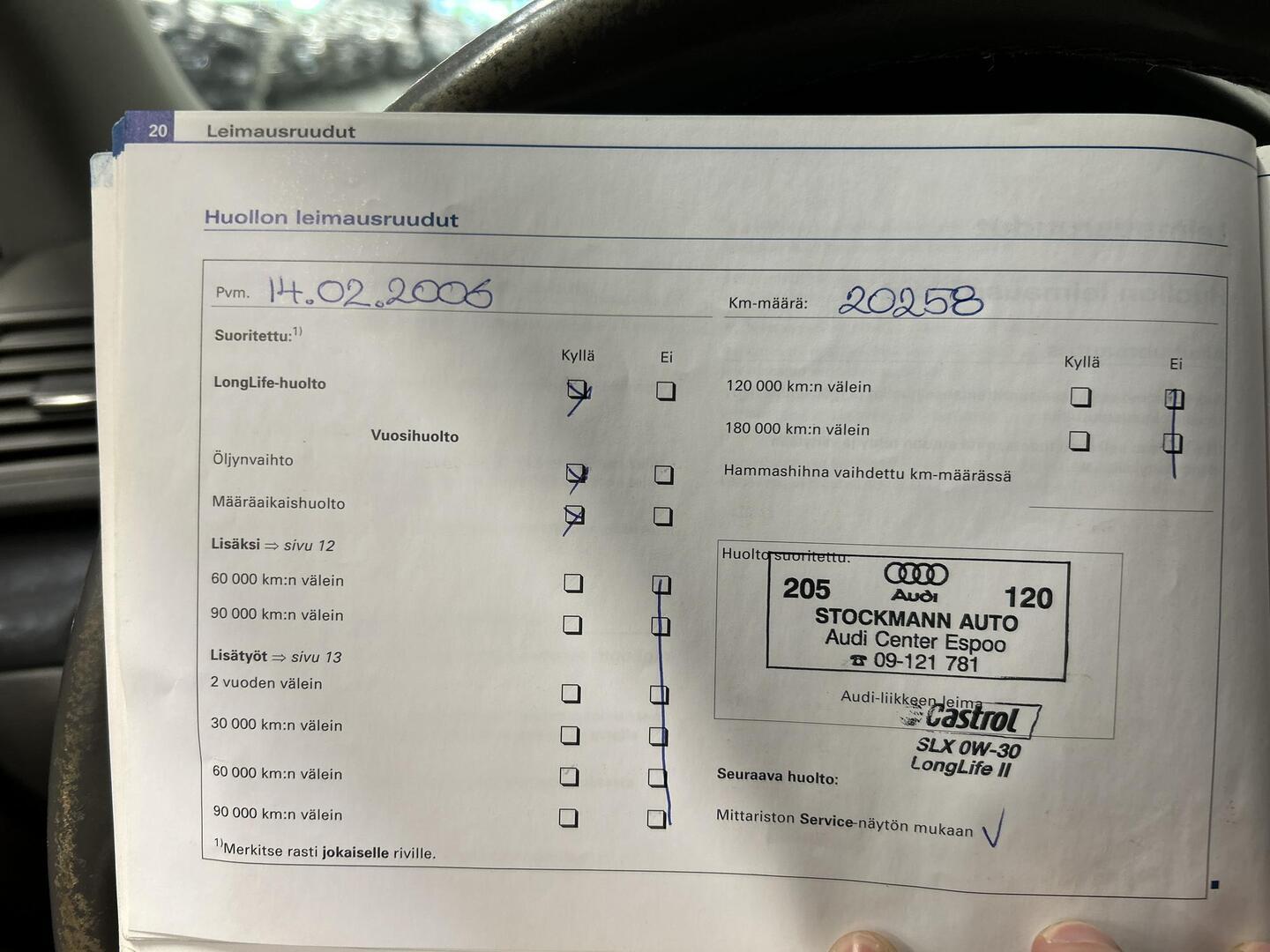 AUDI A4 2004