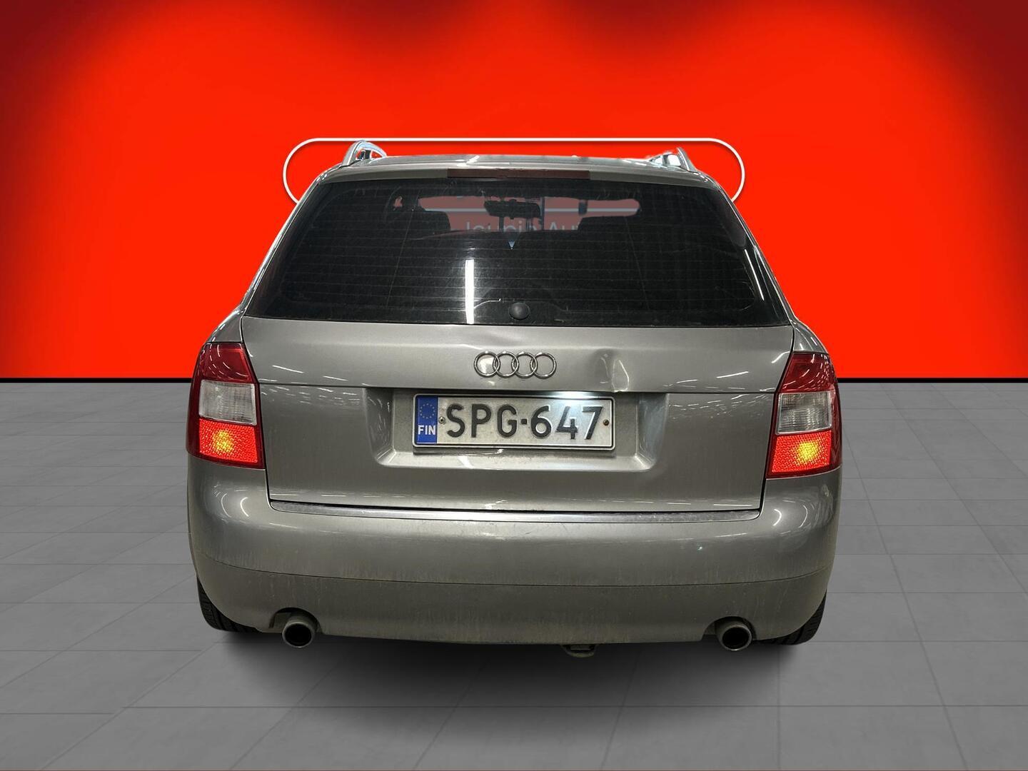 AUDI A4 2004