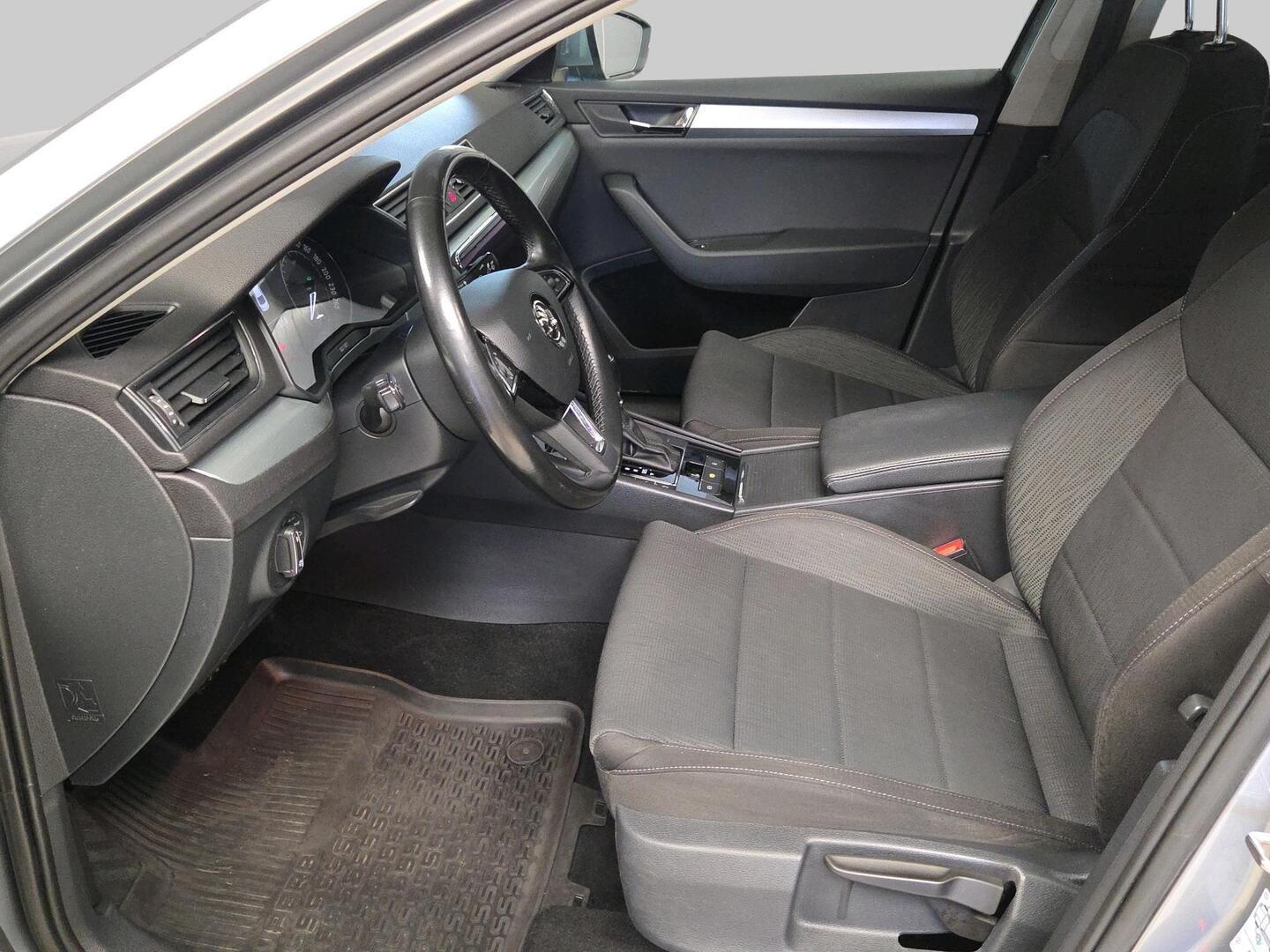 SKODA SUPERB 2019