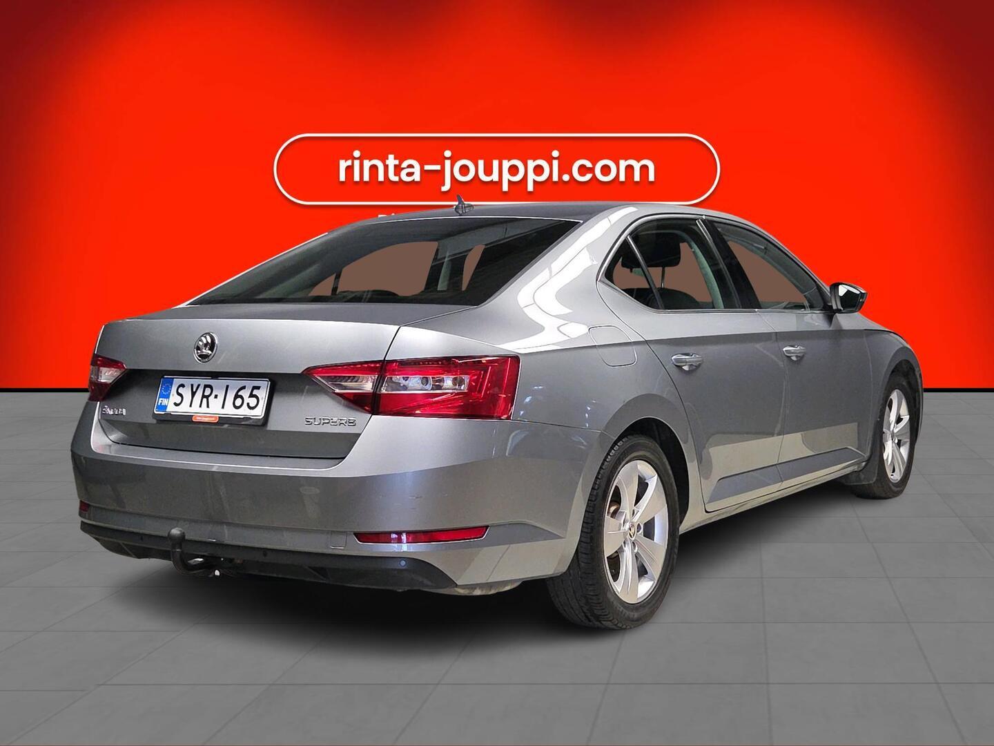 SKODA SUPERB 2019