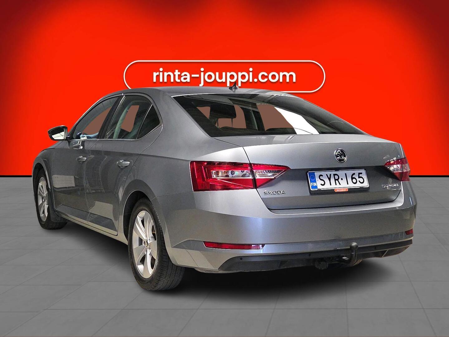 SKODA SUPERB 2019