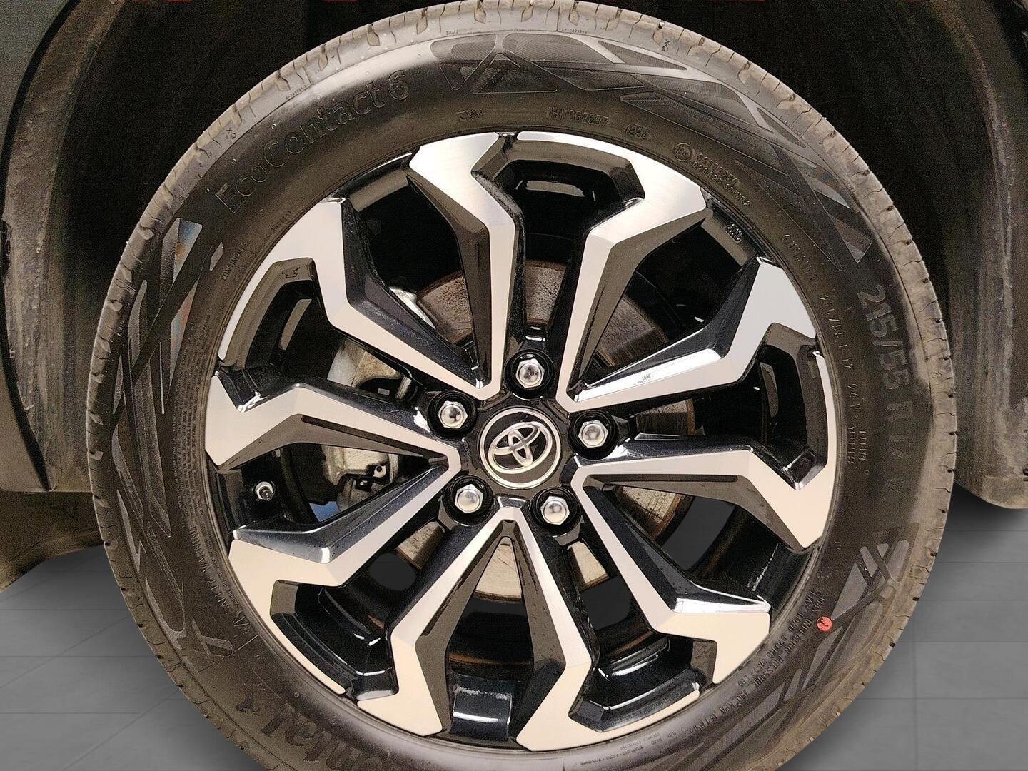 TOYOTA Yaris Cross 2025