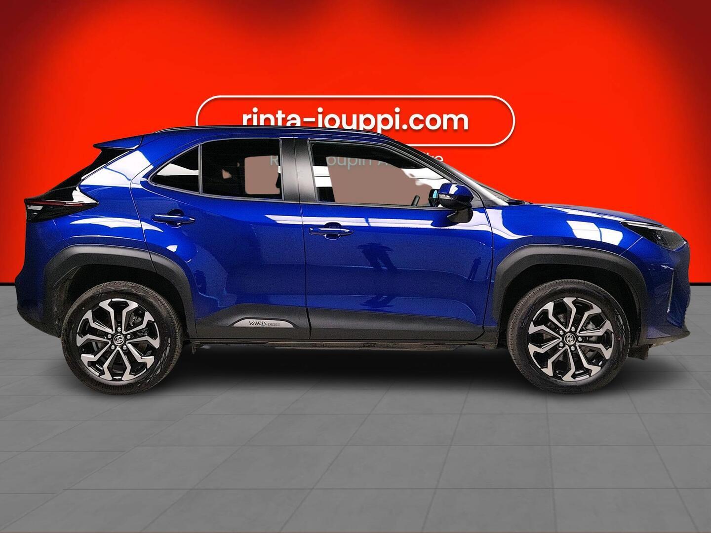 TOYOTA Yaris Cross 2025