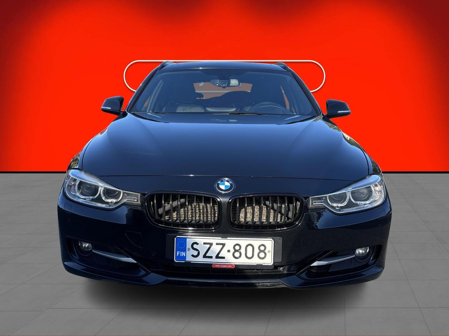 BMW 330 2013